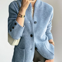 Brigitte | Stilvolle Strickjacke in Blau