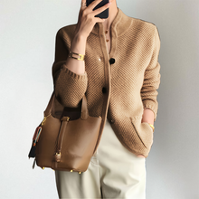 Brigitte | Stilvolle Strickjacke in Braun