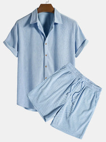 Kurzärmeliges Corduroy Hemd mit Knöpfen & Shorts in Hellblau