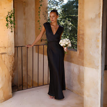 Antonia - Stilvolles Maxikleid in Schwarz