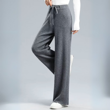 Emma – Lounge-Hose aus Melange-Strick in Dunkelgrau