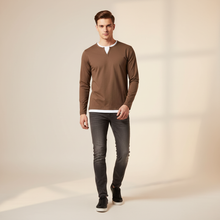 Daryl - Elegantes Langarmshirt mit V-Ausschnitt in Braun