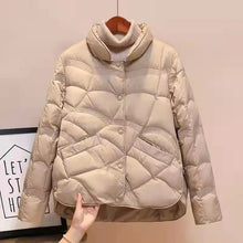 Mila | Eleganz Daunenjacke in Khaki