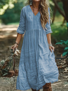 Shirron – Modisches Langes Kleid Mit V-Ausschnitt in Blau