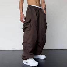 Curtis - Bequeme, schnell trocknende Cargo-Hose in Braun