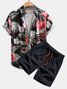 Flamingo-Blumenmuster Hemd mit Knopfleiste und Shorts zum Schwimmen in Schwarz