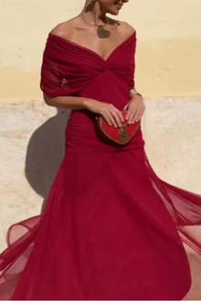 Louise – Elegantes Maxi-Partykleid mit V-Ausschnitt in Rot