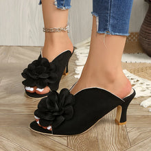 Methmi - Modischer Slip-On Mit Blumenmuster Und Hohem Absatz in Schwarz