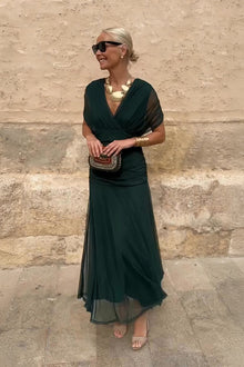 Louise – Elegantes Maxi-Partykleid mit V-Ausschnitt in grün
