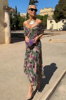 Rosamund | Elegantes Maxikleid für festliche Anlässe mit V-Ausschnitt in Blumiger Glanz