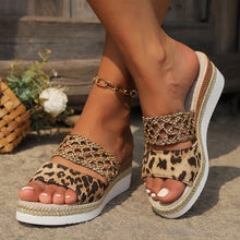 Maja – Modische gewebte Keilabsatzsandalen für Damen in Hellbraun