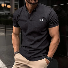 Herren-Poloshirt mit Knopfleiste und Henry-Kragen in Schwarz