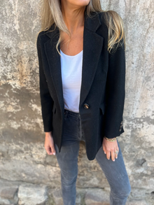 Maya | Urbaner Chic-Blazer in Schwarz