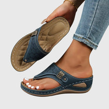 Carina – Flache Sandalen für Damen zum Hineinschlüpfen in Marineblau