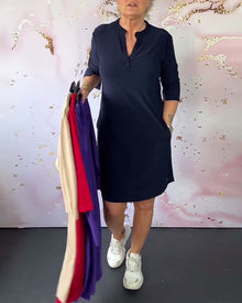 Sabela – Modisches Schlichtes Kleid Mit V-Ausschnitt in Blau