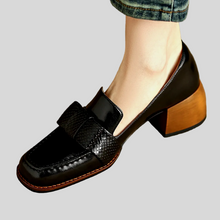 Contessa | Knoten Loafers in Schwarz