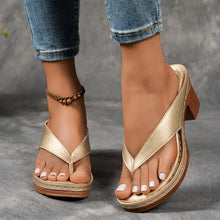 Marilyn - Ansprechende Damen Sandalen mit Absatz in Gold