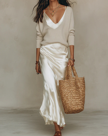 Nelena - Elegantes Midikleid Mit Pullover in Weiß