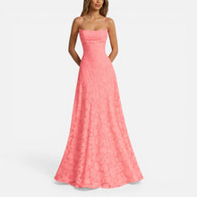 Damen Maxikleid mit Spaghettiträgern und ausgestelltem Rock in Rosa