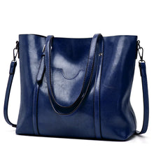 Klara | Luxuriöse Lederhandtasche in Dunkelblau