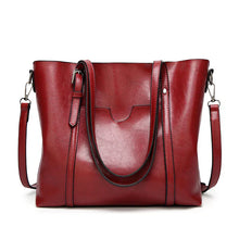Klara | Luxuriöse Lederhandtasche in Burgunderrot