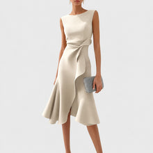 Stella - Stilvolles ärmelloses Midikleid in Weiß