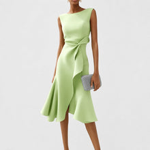 Stella - Stilvolles ärmelloses Midikleid in Hellgrün