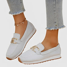 Elle - Bequeme Loafer mit Schnalle in Weiß