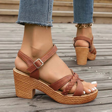 Ffion - Modische, solide Sandalen in Braun