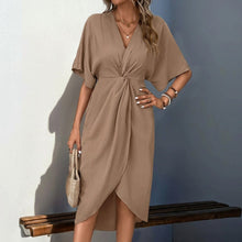 May - Schickes Wickelkleid in Beige