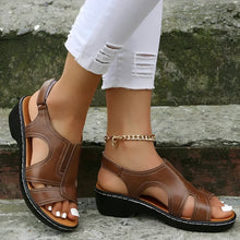 Donna - Komfortable Offene Keilsandalen in Braun