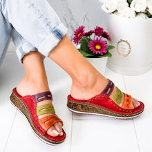 Christina - Farbenfrohe Freizeitsandalen in Rot