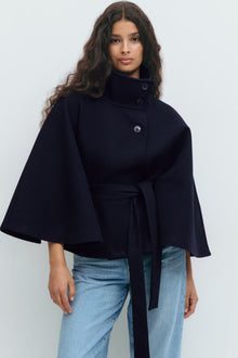 Jacke Damen | Elegant Wärmend & Feminin in Dunkelblau