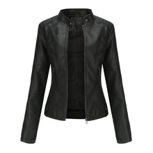 Jacke Damen | Tailliert & Zeitlos in Schwarz