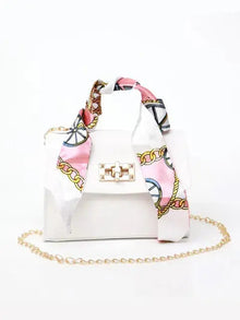 Alina – Schicke Handtasche mit Schal-Detail in Weiß