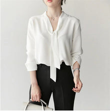 Langarm Bluse Damen | Schleifenkragen & Elegant in Weiß