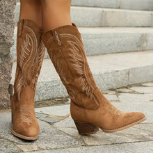 Lisa Wild Spirit Bestickte Westernstiefel in Braun