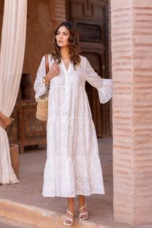Maxikleid Damen | Broderie Anglaise & Romantisch-Femininer Boho-Stil in Weiß