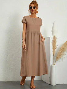 Gabrielle™ - Fließendes Midikleid mit zeitloser Eleganz in Khaki