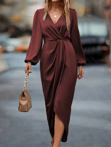 Midi Kleid Damen | Drapiert & V-Ausschnitt mit Schlitz in Rot