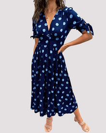 Midi Kleid Damen mit Punktmuster | Tiefer V-Ausschnitt & A-Linie in Blau