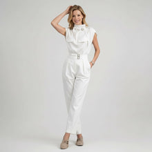 Tailliertes Damen Set aus ärmellosem Top und Hose mit hoher Taille im Jumpsuit Look in Weiß
