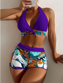 Damen Bikini-Set mit verspieltem Halter-Oberteil und sportlicher Shorts Drune in Dunkelviolett