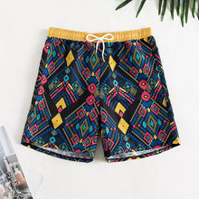 Damen Badeshorts mit elastischem Bund und farbigen geometrischen Mustern Drune in Bildfarbe