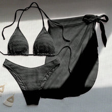 Damen Badeanzug-Set mit Spitzen-Details und schickem Wickelrock Drune in Schwarz