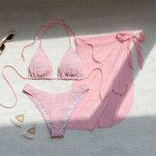 Damen Badeanzug-Set mit Spitzen-Details und schickem Wickelrock Drune in Rosa