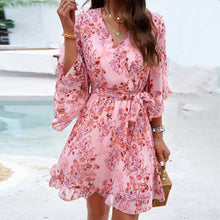 Marije - Kleid mit Blumenprint in Roza