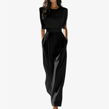 Uarutara - Eleganter Jumpsuit Mit Gürtel in Schwarz