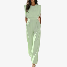 Uarutara - Eleganter Jumpsuit Mit Gürtel in Grün