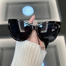 Nia | Retro Cat-Eye Sonnenbrille in Schwarz-Grau
